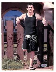 Dominick Cruz 'The Dominator' UFC MMA Autographed 8x10 Photo PSA/DNA - Picture 1 of 2