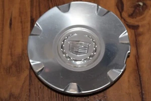 2004 - 2012 Cadillac STS  CTS Wheel Center Cap 9595437 - Picture 1 of 4