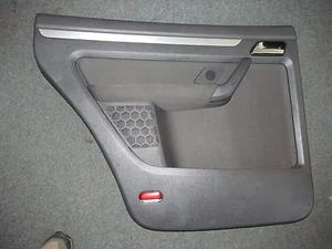 1T0867211 Türverkleidung hinten links Original VW Touran Highline Modell 2006 - Foto 1 di 2