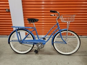 1950’s Hawthorne Bicycle- Excellent Condition - Picture 1 of 12