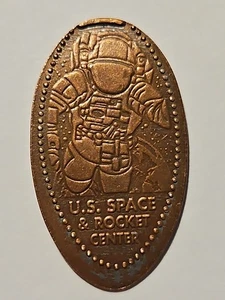 Centavo prensado alargado del astronauta del Centro Espacial y de Cohetes de Estados Unidos Huntsville, AL - Imagen 1 de 1