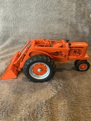 Ertl Allis Chalmers WD45 w/ Custom Rear Loader 1/16 Diecast Farm Tractor Replica - Image 1 of 4
