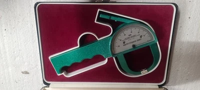 Vintage Lange Skinfold Caliper Cambridge Scientific Technology Inc Hard Case - Image 1 of 4