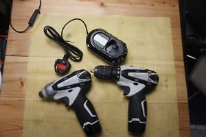 Makita Twin Set 10.8v Li-Ion Cordless HP330D Combi Drill TD090D Impact Driver 19 - Picture 1 of 9