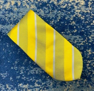 Corbata Dolcepunta Vibrante Amarillo Azul Verde 100% Seda Italia RARA - Imagen 1 de 5