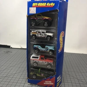 Hot Wheels Paquete de Regalo 5 Coches Todoterreno 4x4 Camiones Die Cast, 1:64, Sellado - Imagen 1 de 4