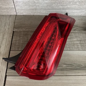 š„Genuine GM OEM New 2015-2019 Cadillac ATS coupe Right Tail Light 84296845 - Picture 1 of 12