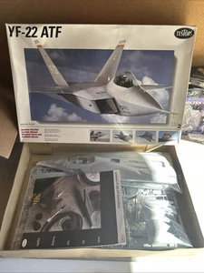 Testors 1/32 YF-22 ATF Stealth Fighter Aircraft Model Kit #569 nuovo scatola aperta - Foto 1 di 1