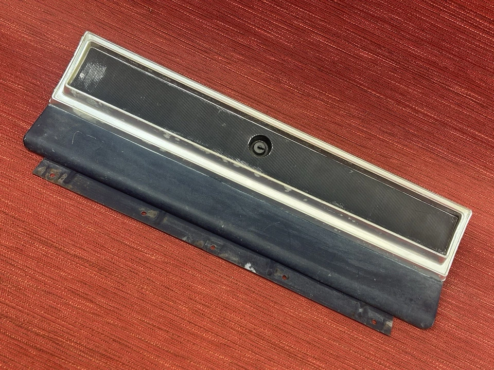 1966 Plymouth Sport ярость перчаточный ящик двери MOPAR hot rat стержень - Изображение 1 из 4