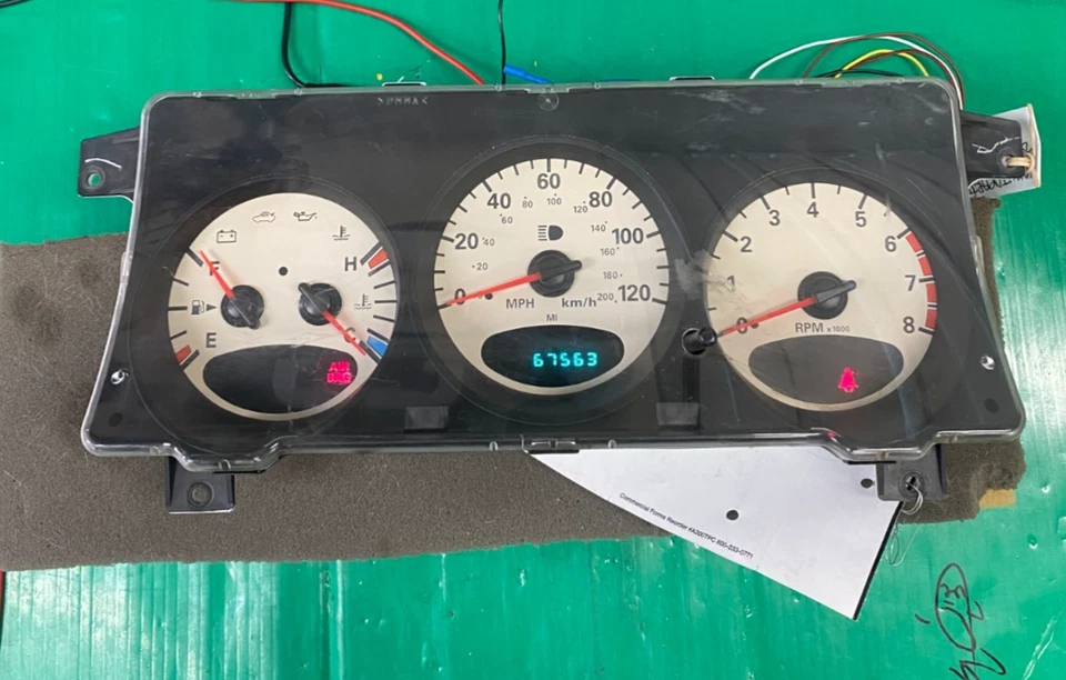 2004-2005 Chrysler PT Cruiser conjunto de instrumentos velocímetro 67KMiles 04671803AC - Imagem 1 de 2