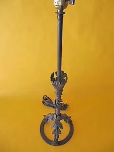 VINTAGE 1930'S SPANISH REVIVAL IRON TABLE LAMP WIRED UNSIGNED OSCAR BACH - Picture 1 of 4