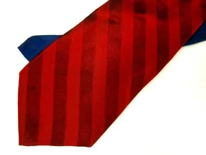 Tommy Hilfiger Mens Necktie Tie Burgundy Red Navy Blue Striped Two-Tone 57" - Picture 1 of 4