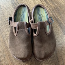 simple brand clogs