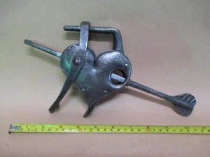 Heart shaped lock, large, blacksmith forged, handmade, signed, No. 1 - Foto 1 di 14
