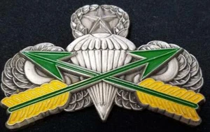 Ultra Rare US Army Airborne and Special Operations Test Directorate Parachutist - Bild 1 von 2