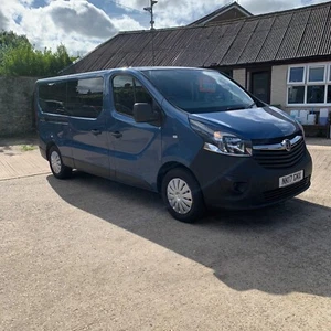 WHEELCHAIR ACCESSIBLE WAV DISABLED WAV 2017 VAUXHALL VIVARO LWB CDTI 6 SEATS 33K - Picture 1 of 24