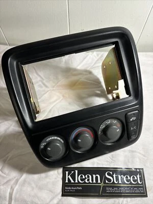 CDM/USDM Honda CR-V CRV RD1 A/C Climate Controller Dash Panel Defrost Switch - Image 1 of 4