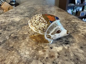 Royal Crown Derby Paperweight ~ HAWTHORN HEDGEHOG ~ MINT - Gold Stopper - Picture 1 of 11