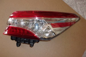 2020 2022 2023 TOYOTA CAMRY RIGHT TAILLIGHT LED OEM MINT - Picture 1 of 2