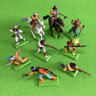 Britains Deetail 9x Apache Indian Soldiers (inc 2 Horses) JOB LOT Made UK - Image 1 of 4