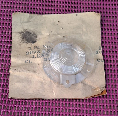 1960 1961 Plymouth Valiant 100 200 NOS MoPar esquerda LENTE DE LÂMPADA TRASEIRA - Imagem 1 de 2