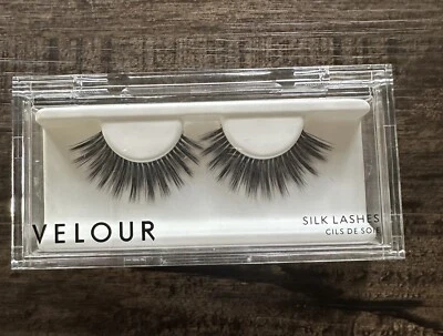 VELOUR Pestañas de Seda 'Cristal Clear' Tira Falsa Pestañas Volumen y Longitud Completo Foto 1 de 4