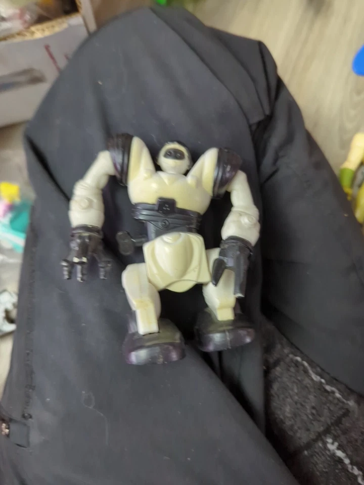 4.25" WowWee ROBOSAPIEN 2004 Tested-he walks  - Image 1 of 4