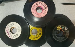 30 pc Lot ~ Juke Box 45's For Crafts, Decoration and Art ~ Vinyl, 7", 45 RPM - Picture 1 of 1