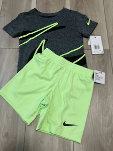 Nike Boys T-Shirt & Shorts 2 Pc Set Size 4 NWT Gray And Green MSRP $40 - Picture 1 of 8