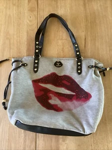 Juicy Couture Tote Bag Double Handles Gray Fabric Red Lips Black Trim Tasseled  - Picture 1 of 11