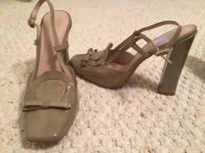 Sapatos de salto JOAN & DAVID Daallura ($250) couro envernizado nude/castanho, 8M - Imagem 1 de 4