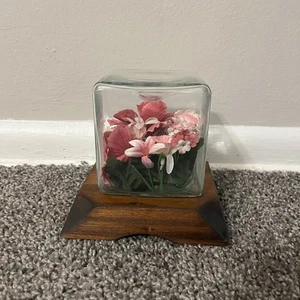 Vintage Schale-O-Beauty echte Rosen eckig Glaskuppel Glas mit Deckel geschnitzter Holzsockel - Bild 1 von 13