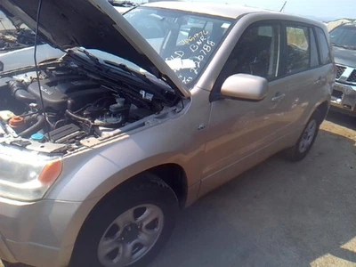 Conjunto de filtro de aire usado se adapta a: Suzuki Vitara Grand 2008 2,7 grado A Foto 1 de 4