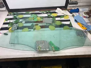 2000-2005 DODGE NEON RIGHT LEFT FRONT DOOR GLASS WINDOW OEM FACTORY SET BOTH - Picture 1 of 11