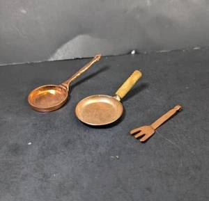 Mini sartenes en tono cobre + utensilio miniatura casa de muñecas cocina diorama 3 piezas - Imagen 1 de 8