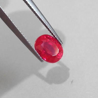 3.35 carats PIGEON BLOOD RED RUBY OVAL LOOSE GEMSTONE JEWELRY ovale rubis rouge - Image 1 of 2