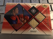 2000 BLACK DIAMOND A PIECE OF HISTORY DOUBLE BAT RELIC IVAN RODRIGUEZ SP 1:1,079