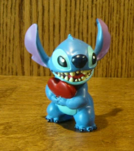 Disney Showcase Collection #6002185 STITCH w/ HEART, NIB From Retail Store 3.5" - Picture 1 of 2