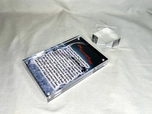 007 James Bond, Die Another Day, Ice Palace Entry Key, Plaque, Item Stand - Picture 1 of 9