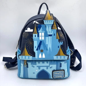 Loungefly 2019 Disney Parks Original Cinderella Castle Mini Rucksack - Bild 1 von 10