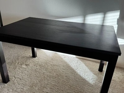 Dining table - Image 1 of 2