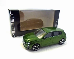 Peugeot 308 (2021) gruen-Metallic, Peugeot-Box 1:64 - Bild 1 von 1