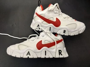 Nike Men's Sz 6.5 White/Orange Air Barrage Low Emb Cj5395-100 Athletic Shoes New - Picture 1 of 7
