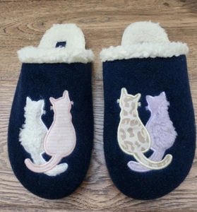 Lands End Women's Size 8 Navy Felt Shearling Cat Applique Slippers - Picture 1 of 8
