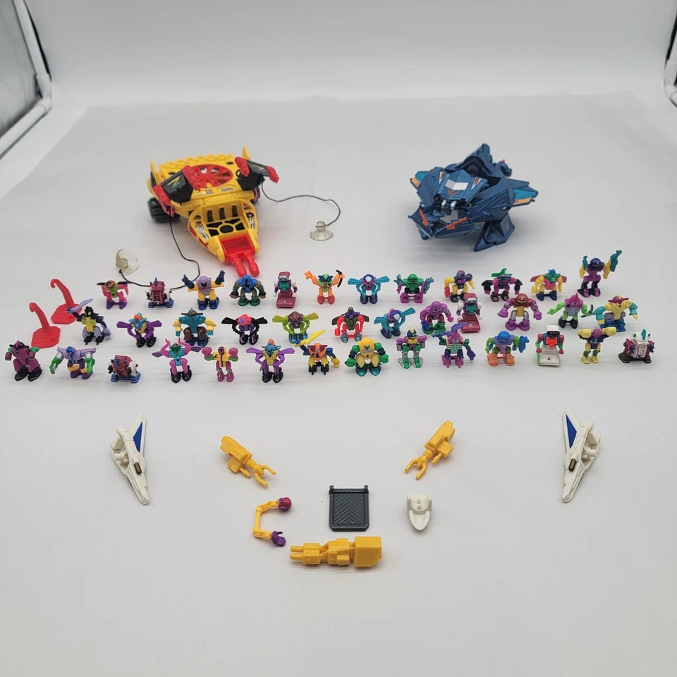 Big Lot Of 38 Galoob  Z-bots / Zbots  Mini bots Vintage Vehicles & Accessories - Image 1 of 4