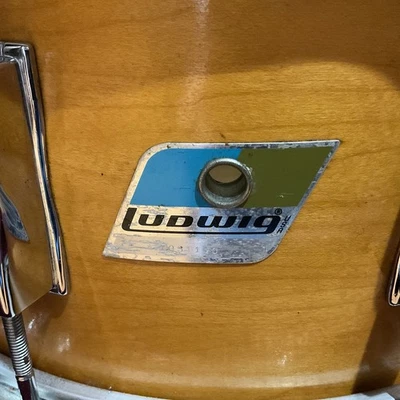 Ludwig7x14" Classic 10-Lug Maple Snare - Image 1 of 4