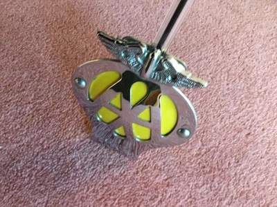 VINTAGE CAR BADGE.( AA , Type 2 Sports Car Rear View Mirror Type, Issue 89841 Z. - Image 1 of 4