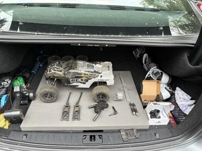 ECX Circuit 1/10 2wd Stadium Truck Brushed ARTR RC Stadium Truck Roller w/ Motor - Image 1 of 4