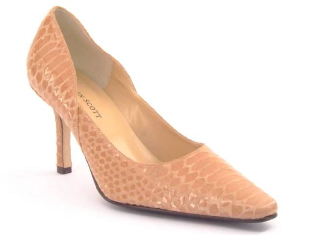 Nuevo KAREN SCOTT Mujer Snack Cuero Clásico Tacón Punta Punta Zapato de Bomba Talla 7 M Foto 1 de 1