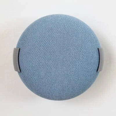 Soporte de montaje en pared para hogar inteligente minimalista de bajo perfil Google Nest Mini Foto 1 de 4